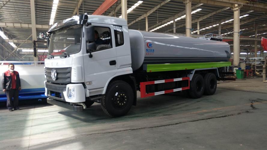河南商丘（涵蓋湖北）東風(fēng)后雙橋20噸灑水車規(guī)格型號(hào)與價(jià)格解析
